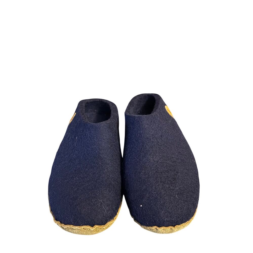 Nauseni Felt Wool Slippers Made in Nepal Women’s Size 6